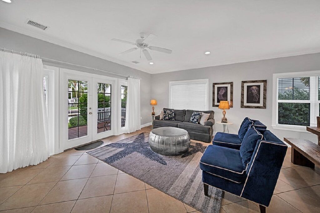 Professionally Decorated - Large Boat Slip - This Villa Is A Must Stay !! - Marathon, FL