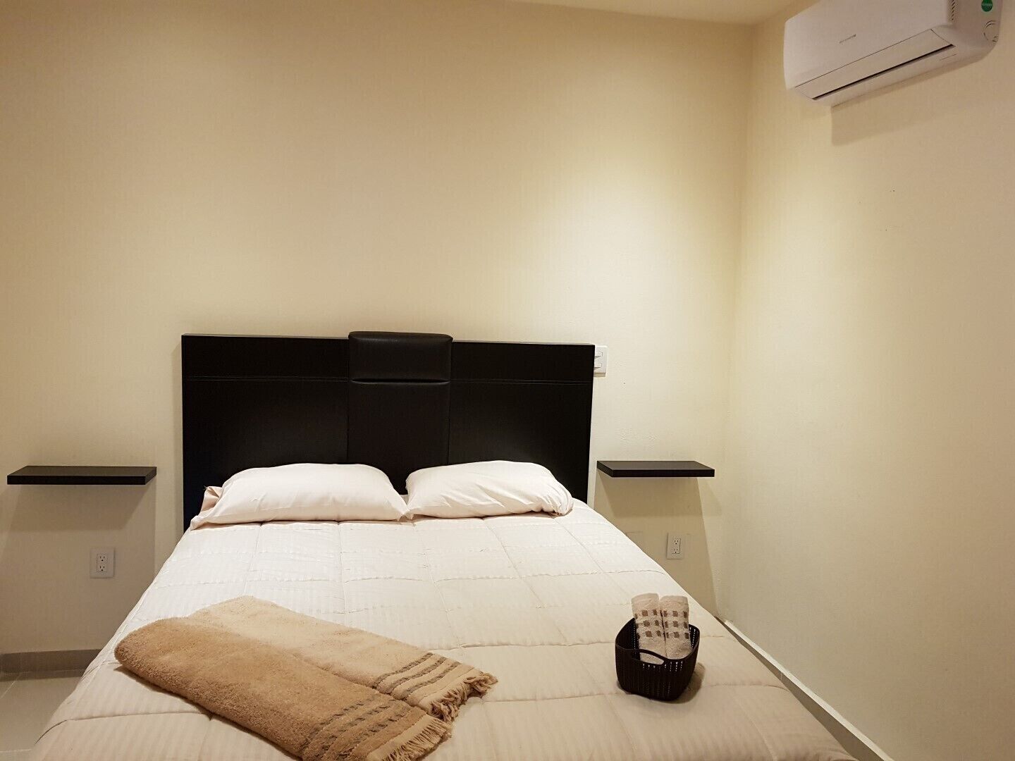 Excelente ubicación! A 10 min de la playa, 5ª Av., Cenotes y Vida Nocturna.