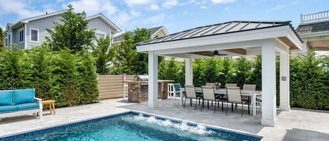 Piscine extérieure, piscine chauffée