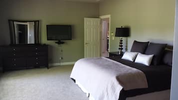 5 habitaciones, tabla de planchar con plancha, wifi y ropa de cama