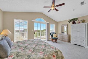 4 bedrooms, iron/ironing board, free WiFi, bed sheets - Dolphin Tales-30A Townhome,Gulf Views w/Com.Pools,Hot Tub,Tennis,Volleyball,Pet (Santa Rosa Beach)