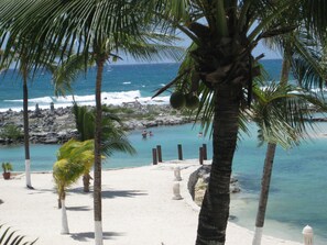 On the beach - Panoramic Ocean View! (PUERTO AVENTURAS)