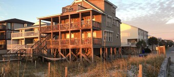 Beach House @Tiki OceanFront 3B 2ba Cottage - All one Level - Wraparound Porches
