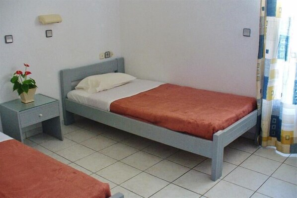 Rollaway beds, WiFi - 7 Days Studios & Apts (Hersonissos)