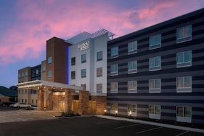 Exterior - Fairfield Inn & Suites by Marriott New Orleans Metairie (Metairie)