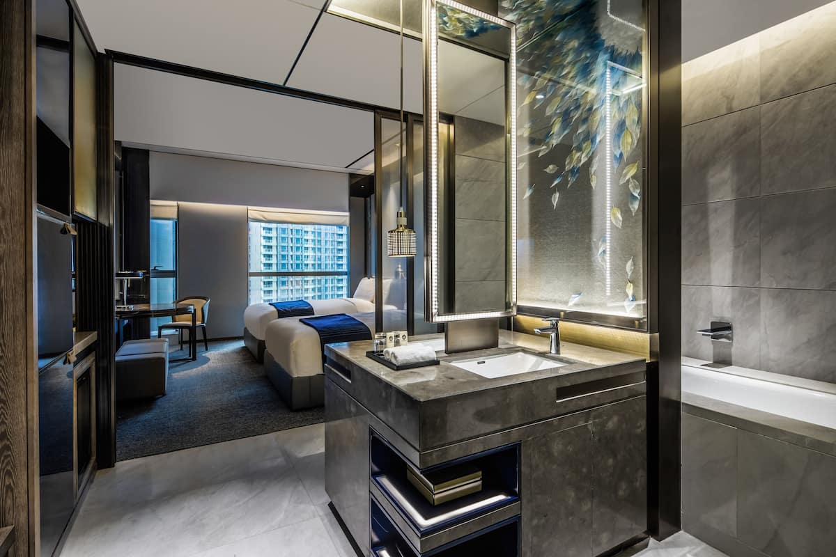 minibar, in-room safe, desk, blackout curtains