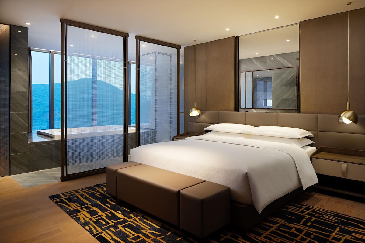 Minibar, in-room safe, desk, blackout drapes