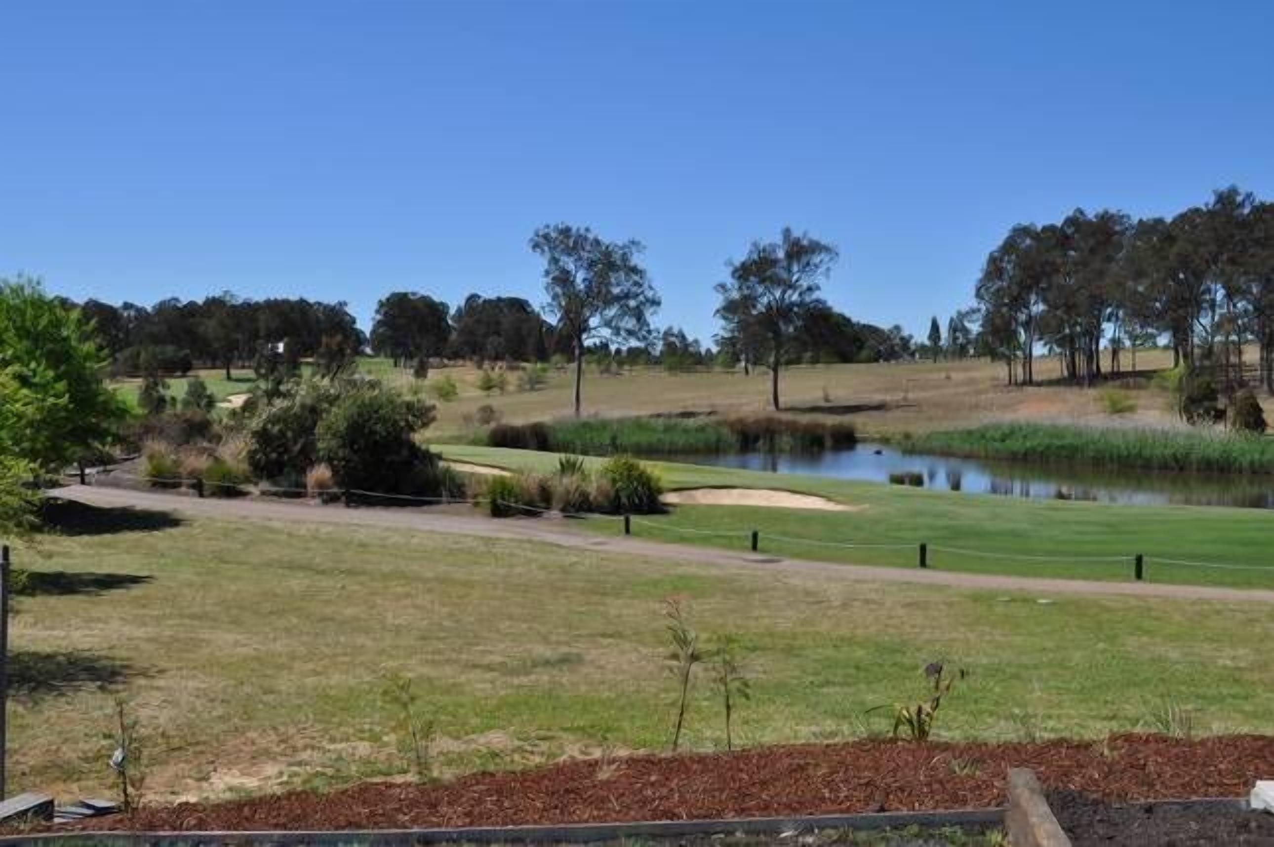 HUNTER VALLEY PREMIUM PROPERTY WITH VINTAGE GOLF COURSE FRONTAGE — image 29