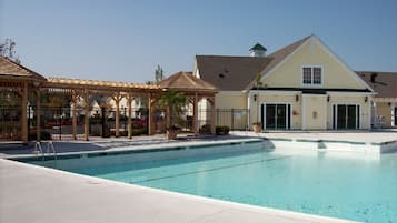 Indoor pool, outdoor pool