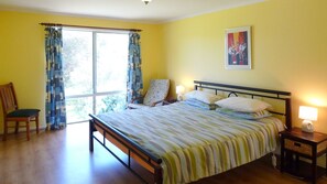 3 bedrooms, iron/ironing board, travel cot, free WiFi