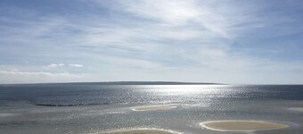 * * * Aquamarine * * *
Right next to the beach