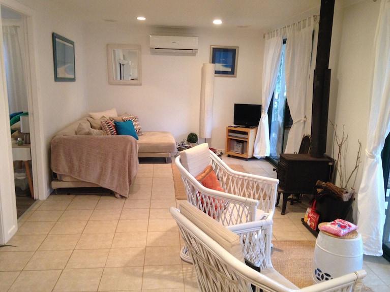 Bream Cottage With Wallis Lake Water Views - Hunter Valley