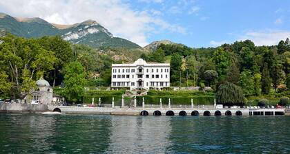 private pool, garden of 2000m2, not far from beaches and the city center