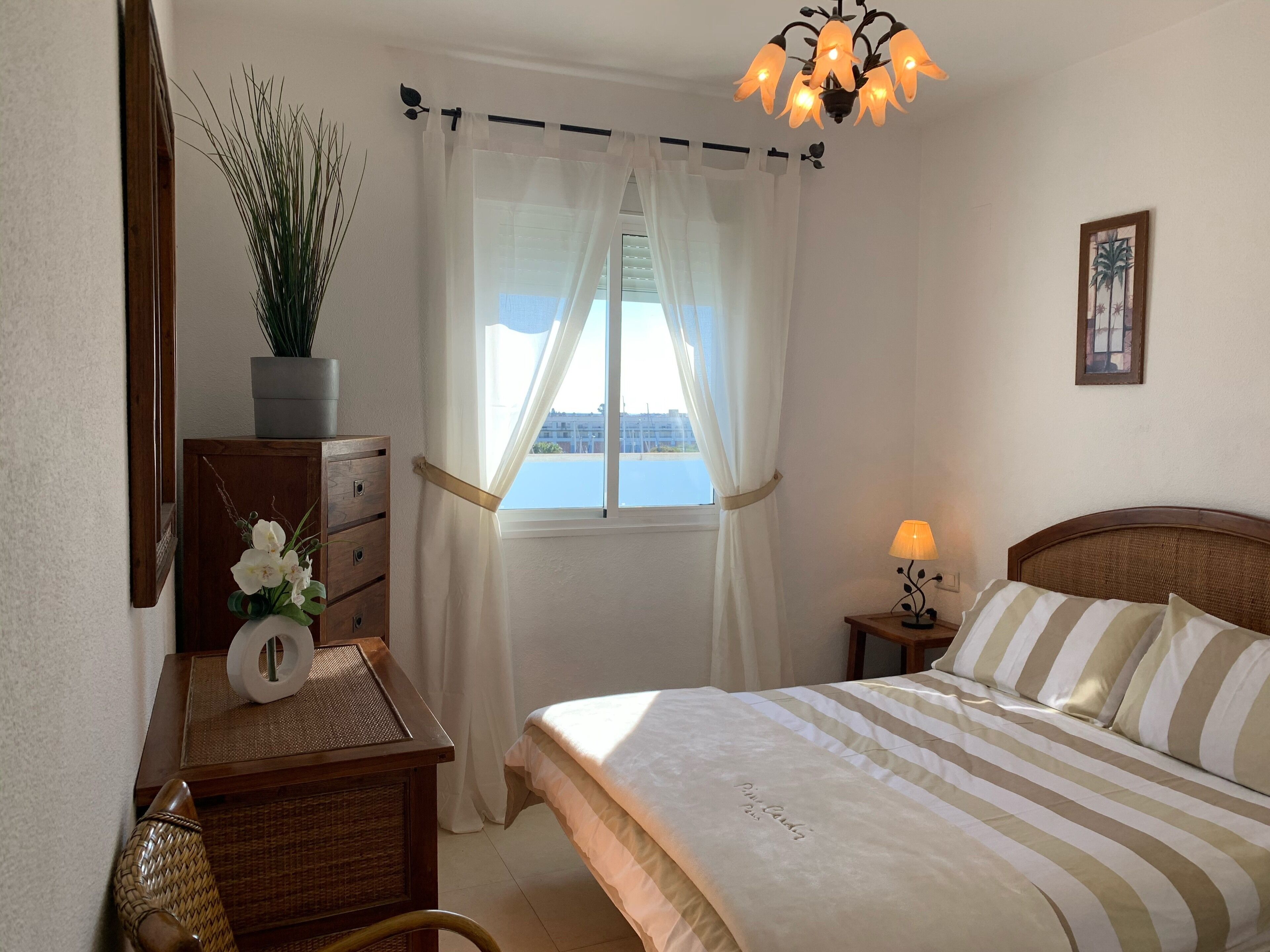 Ayamonte Luxury Penthouse Apartment Private Roof Terrace & Views Of Marina.