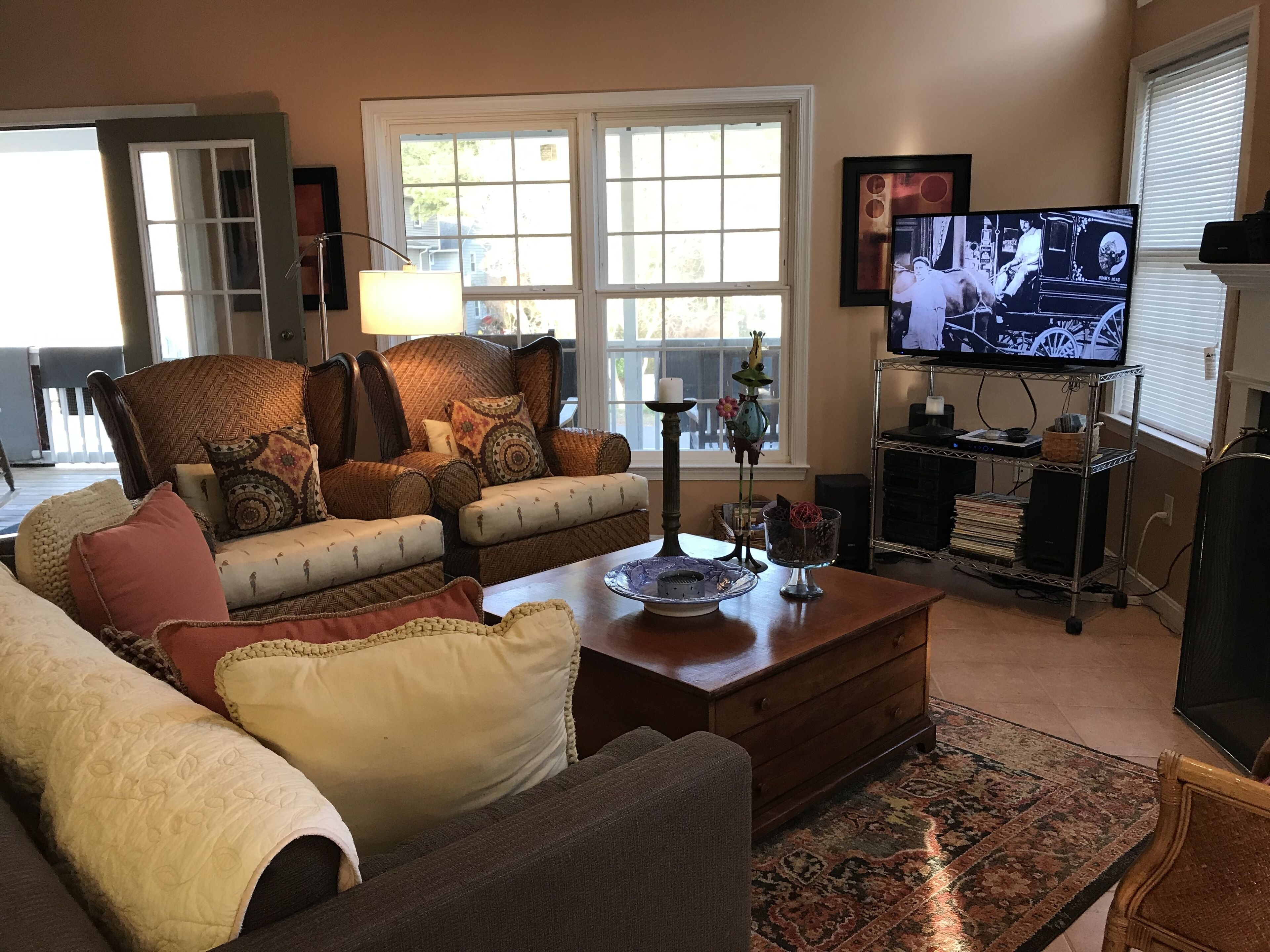 Family Friendly Home Close to the BOOTIFUL Beach!  Great location! Lots of room!