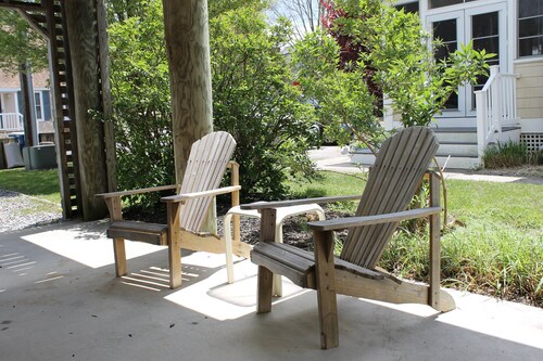 GREAT OPPORTUNITY! Fill Gaps, BOOK SHORT STAYS in Aug/Sept 2025! Close to Beach!