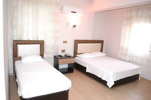 Free WiFi, bed sheets - Grand 01 Otel (Adana)