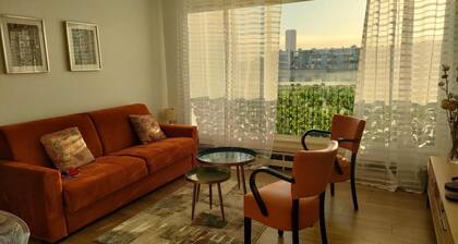 Paris 15 Tour Eiffel: Champs de Mars - Tour Eiffel