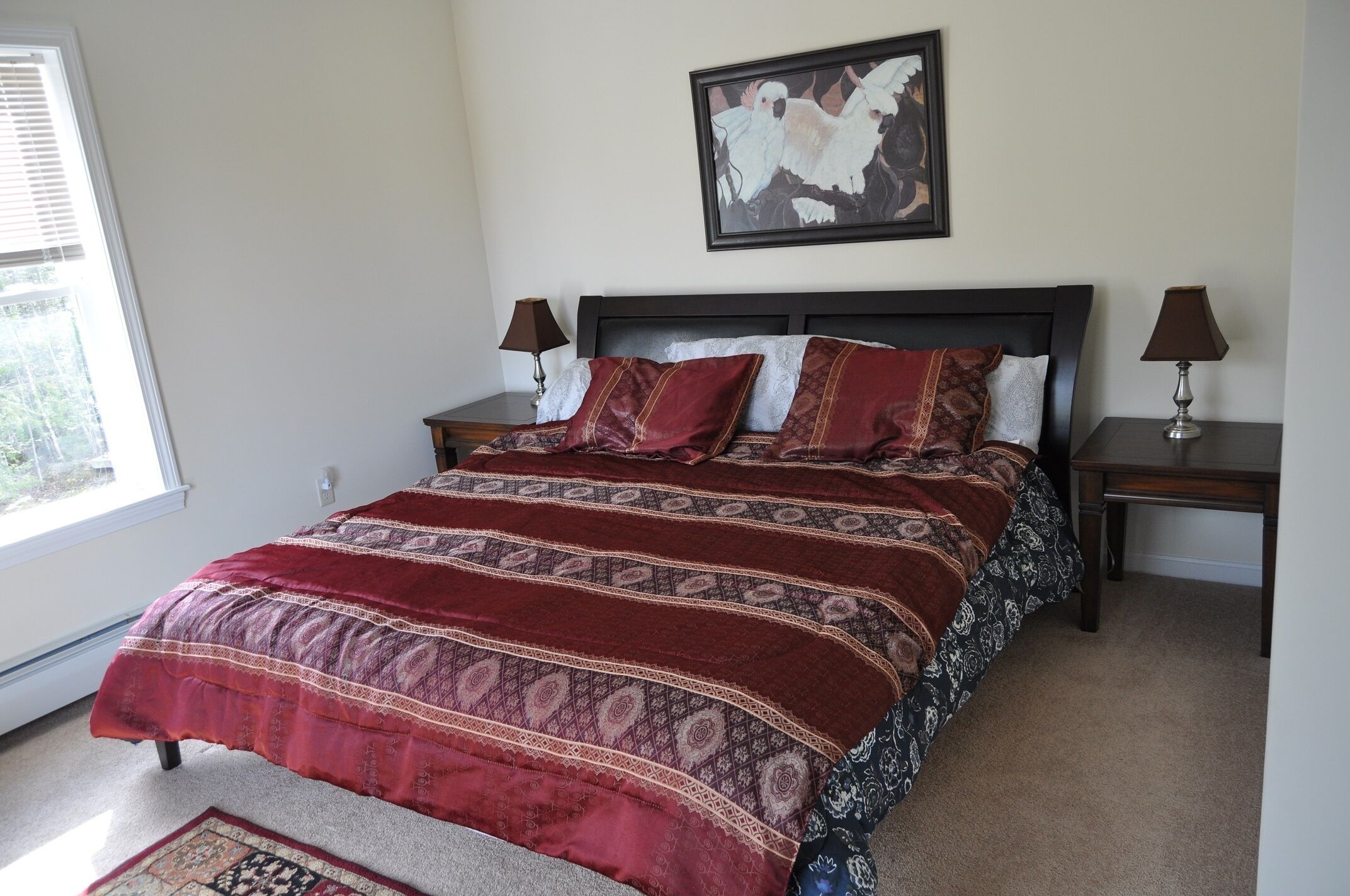 Luxury Wood Resort  with lake access, close to town, family-friendly,sleeps 8-12