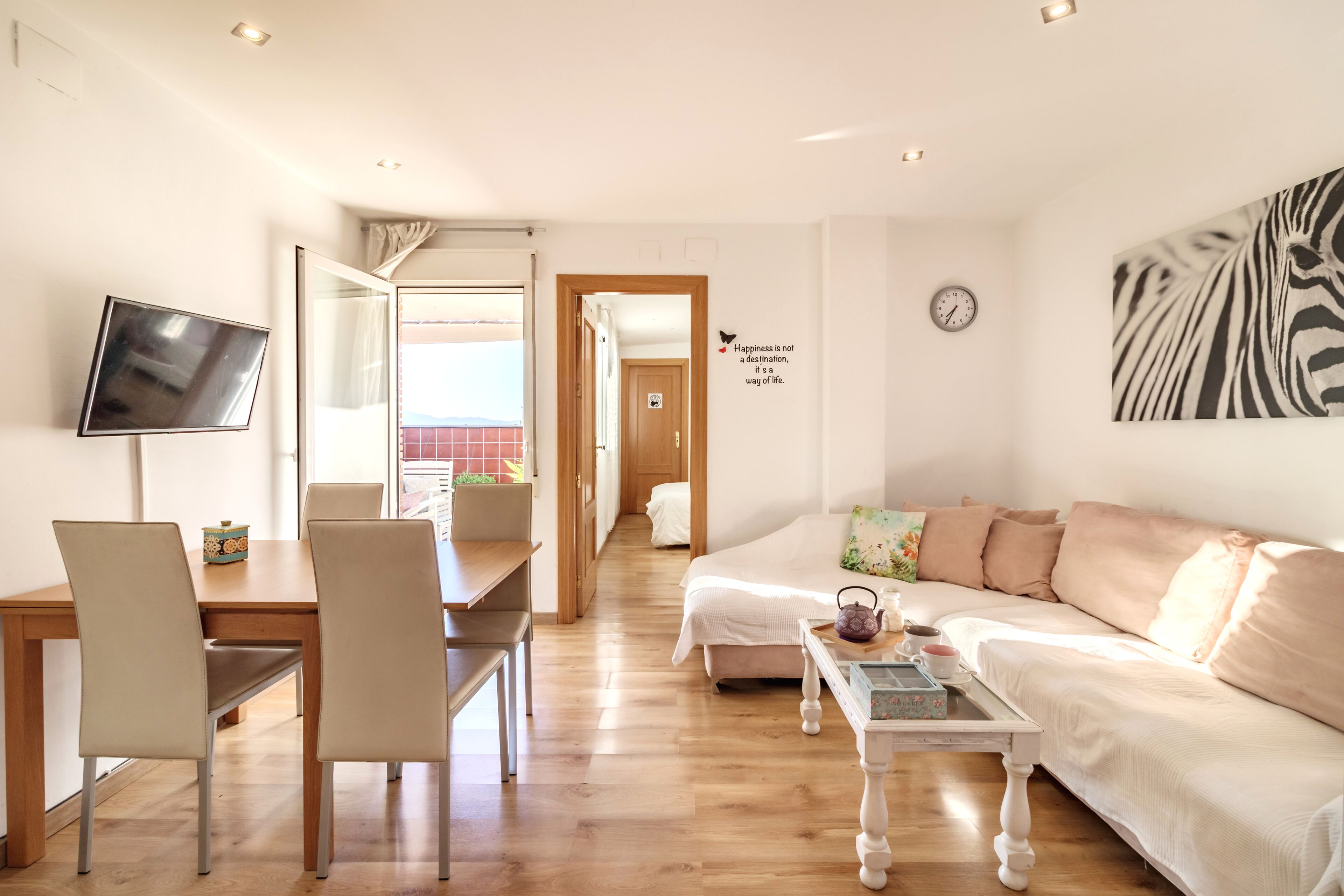 AMAZING VIEWS, METRO INFRONT TO CENTER, PRIVATE TERRACE & PARKING,BEST UBICATION