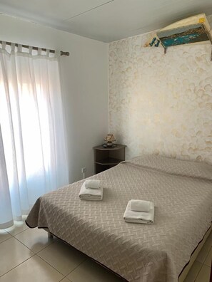 2 habitaciones, cuna de viaje, wifi gratis y ropa de cama 