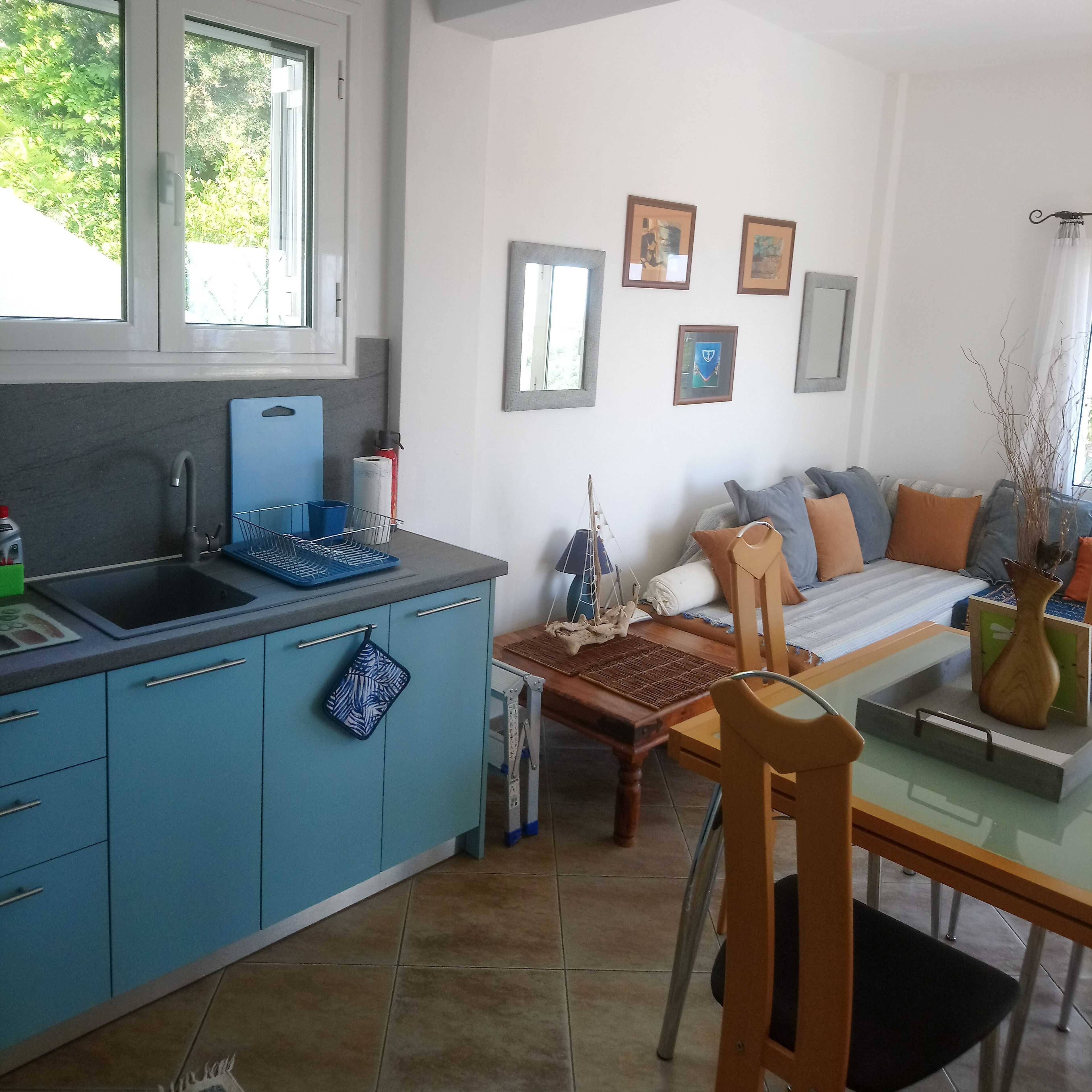 Spacious 2 bedroom holiday home with fabulous views over Kalamata