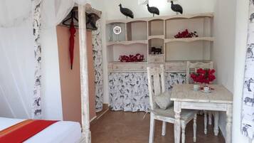 6 chambres, coffres-forts dans les chambres, fer et planche Ă  repasser