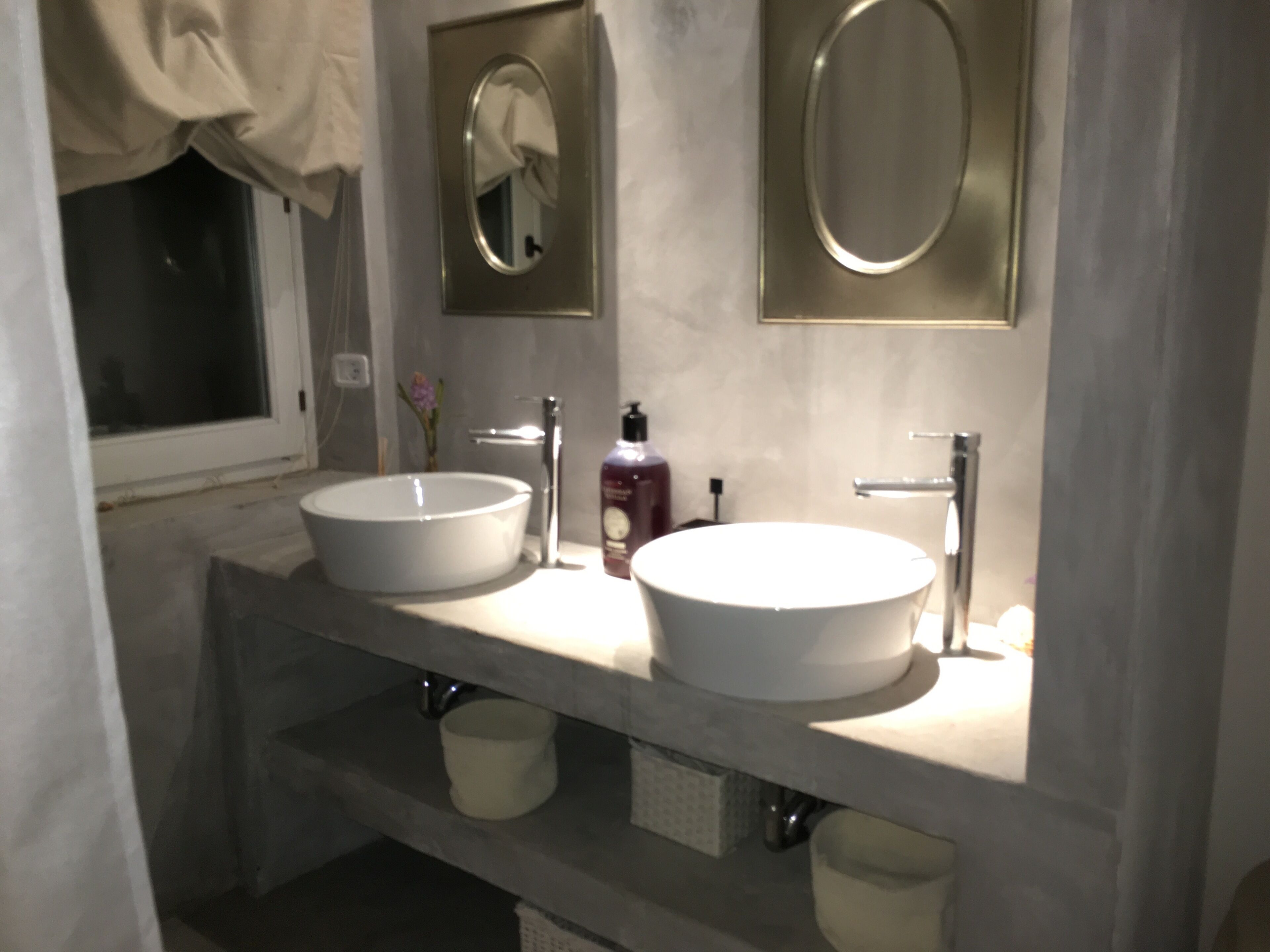 SEPTEMBER'S LAST SECOND DEAL IN AN ELBA'S SEA VIEW ASTONISH VILLA