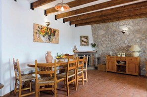 Dining - COUNTRY HOUSE (Selva)