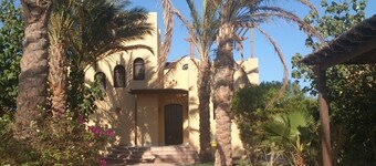 Nubian Style Villa With Swimming Pool Between Lagoons