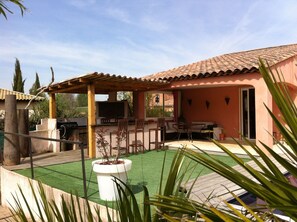 Terrace/patio - beautiful property in the Aix countryside (Aix-En-Provence)