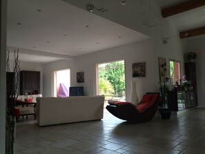 Interior - beautiful property in the Aix countryside (Aix-En-Provence)