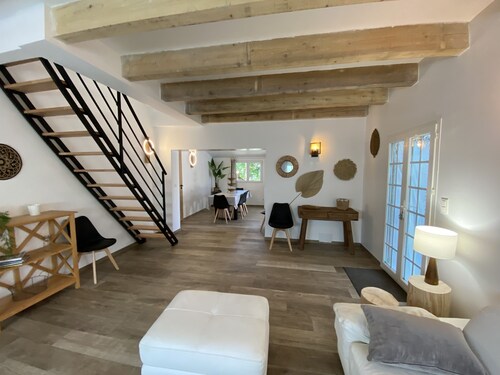 Très agréable villa privée avec piscine chauffée dans le Luberon
