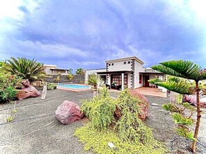 Exterior - LUXURY VILLA IN PLAYA BLANCA, CLIMATIC POOL NEAR PLAYA FLAMINGO (Yaiza)