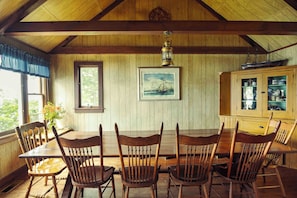 Dining - Howard Family Cottage with Casco Bay Sunset Views! (Harpswell)