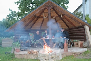 Property grounds - handicapped accessible, family friendly, children welcome, pets are allowed (Gamleby)