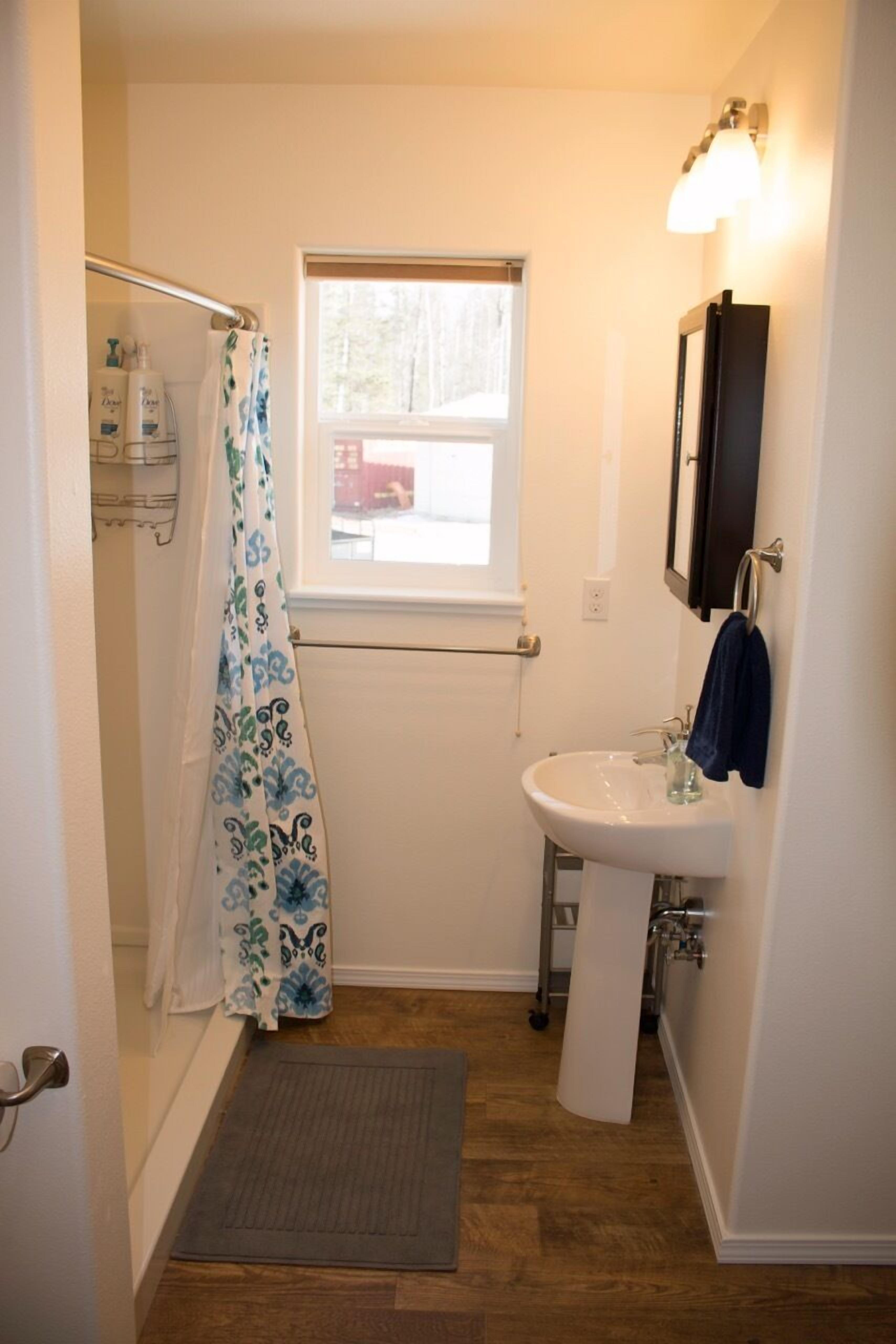 Cozy Studio Style Vacation Rental Located Outside Busy Downtown Talkeetna