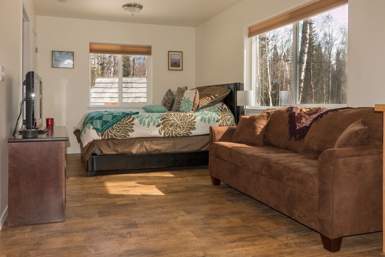 Cozy Studio Style Vacation Rental Located Outside Busy Downtown Talkeetna