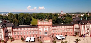 Exterior - Vacations in the Rheingau Monument near the beach - Hotel Schwan (Walluf)