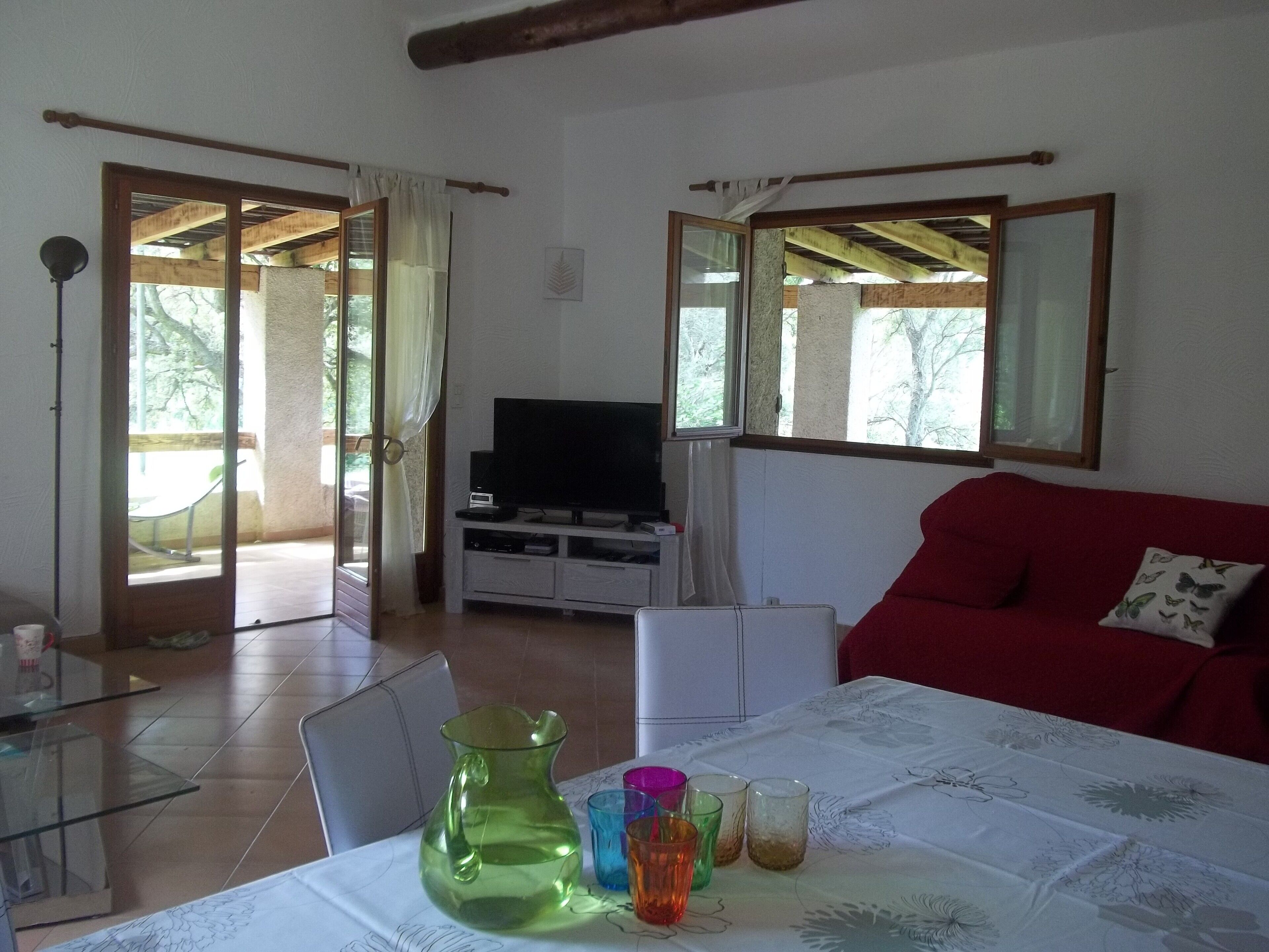  T RARE HOUSE IN PEACEFUL NATURE 4 to 6 people near C-VILLE PORTO-VECCHIO