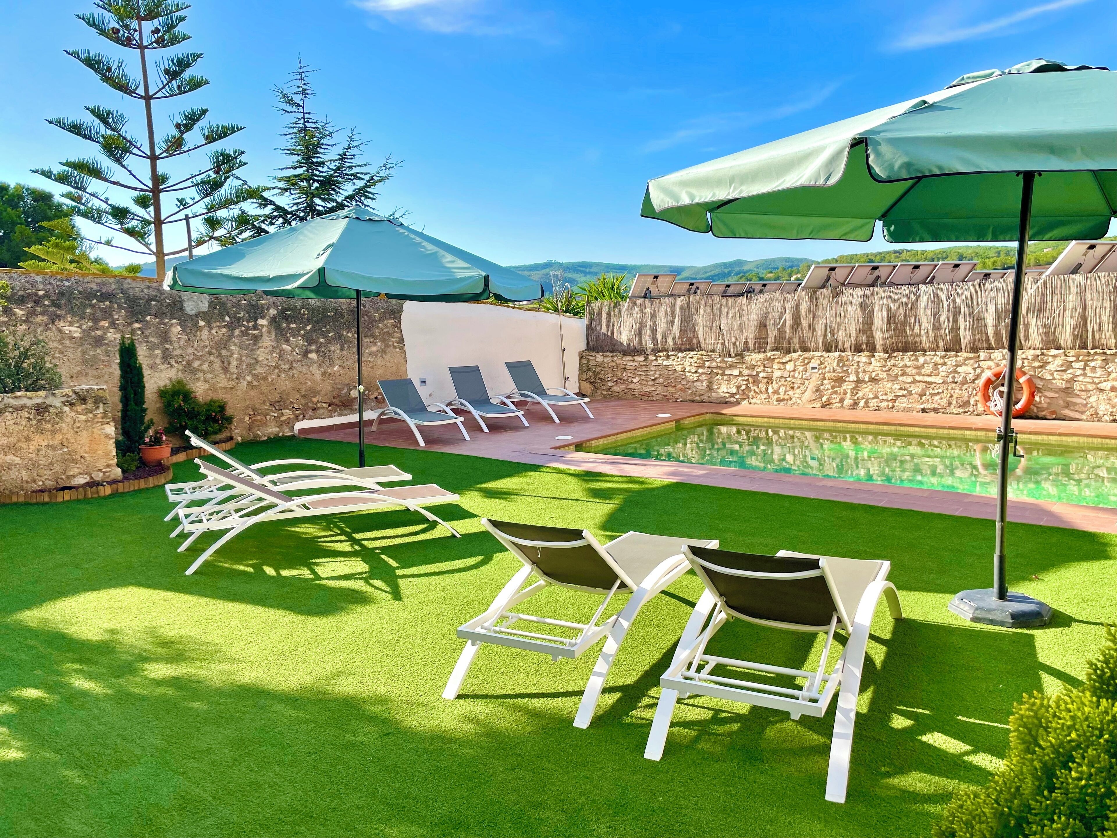 Fully reformed former wineyard in Beautiful surrounding. Home of great standard