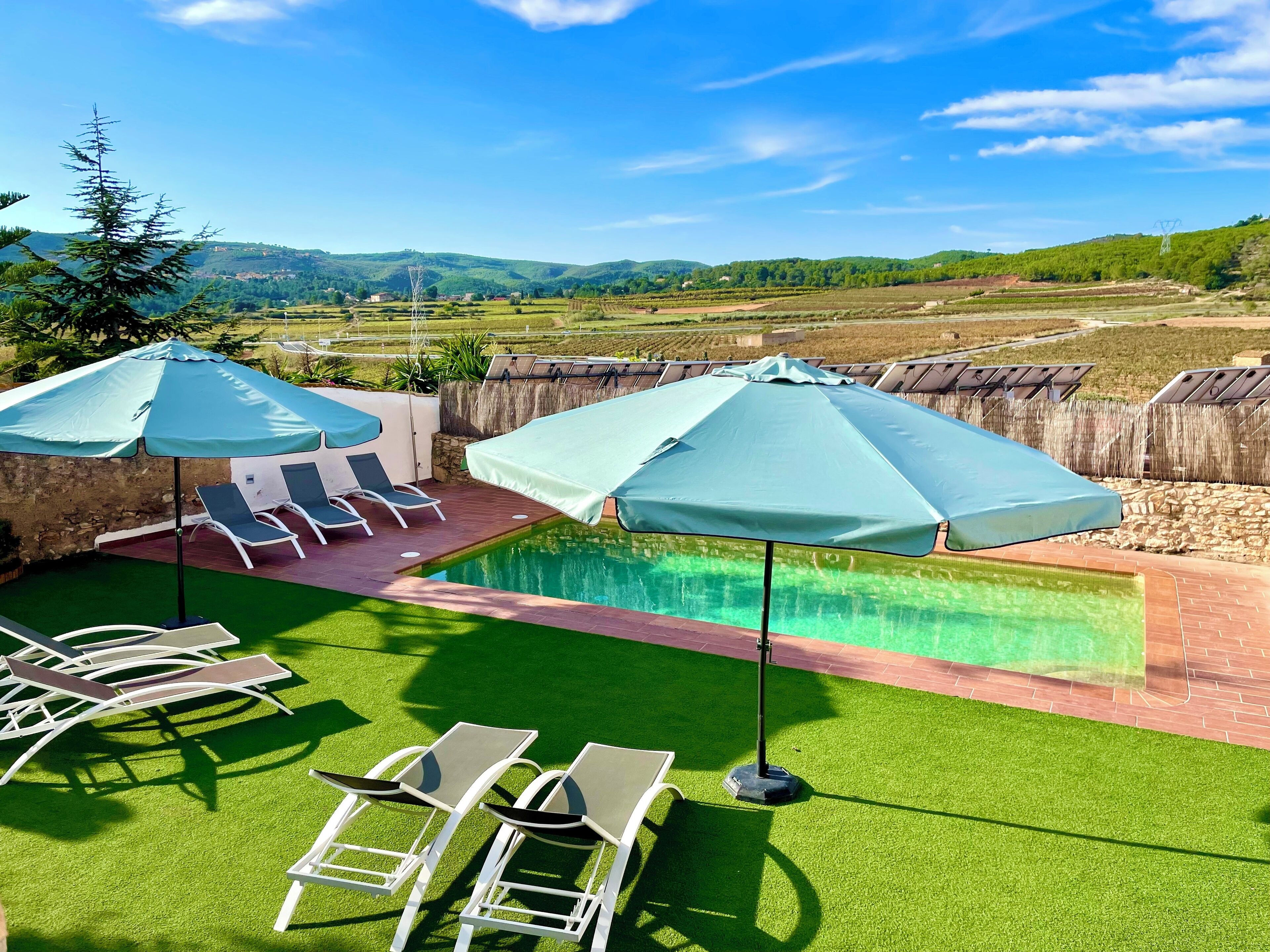 Fully reformed former wineyard in Beautiful surrounding. Home of great standard