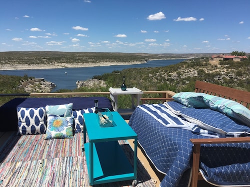 WATERFRONT!! Enjoy A Private Waterfront House On Lake Amistad/Devils River