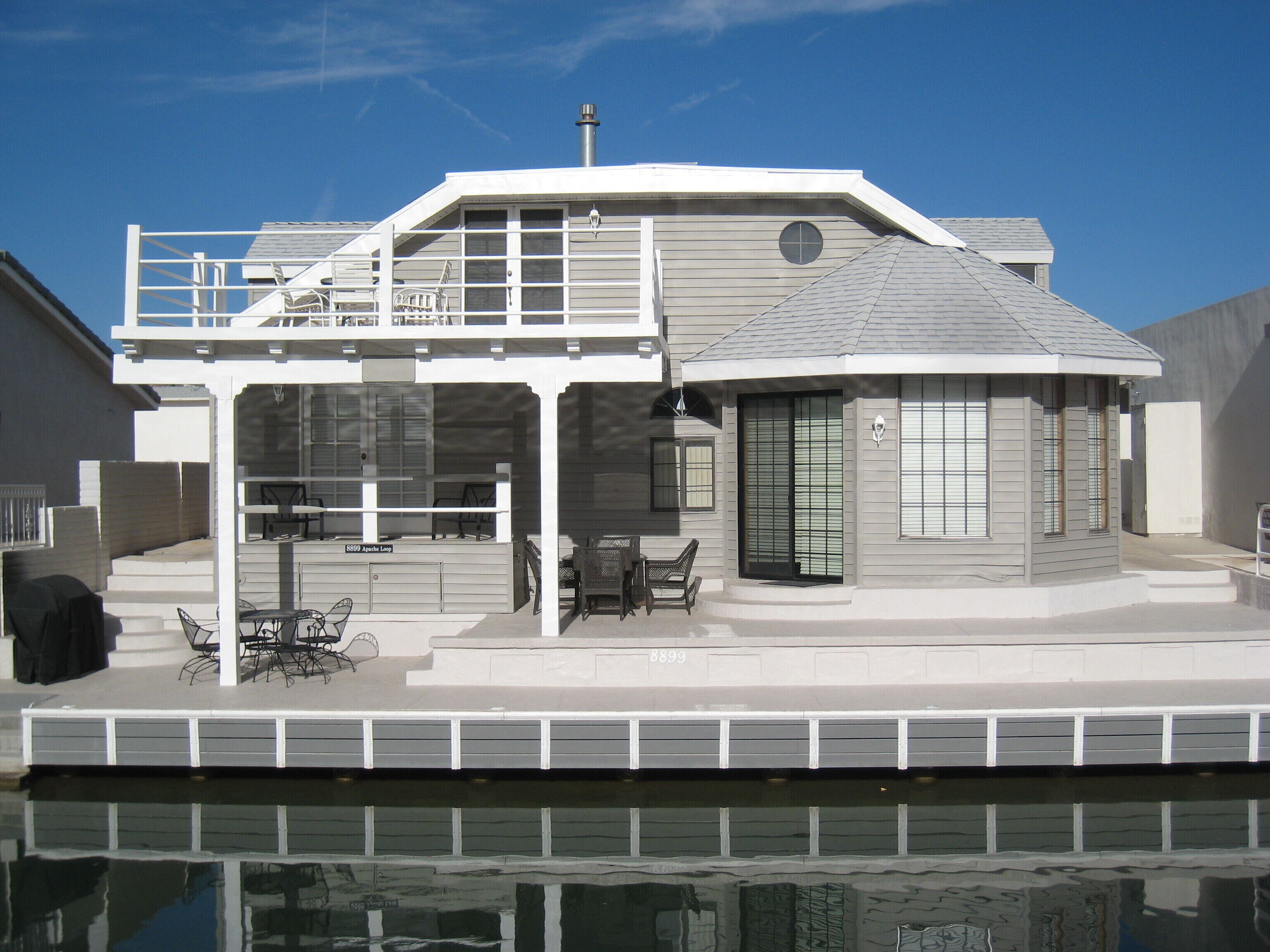 Cape Cod on the Colorado River- Waterfront House in Moovalya Keys
