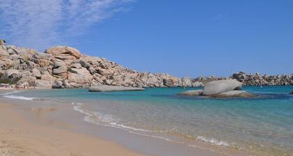 Pretty little house, 1 km from the beaches of the Gulf of Sant'Amanza