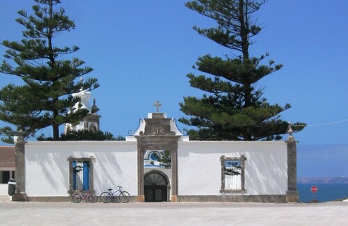 CASA SÃO JOÃO T0 - Cozy studio 100 m from the beach