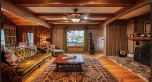 Smart TV, fireplace, DVD player, books