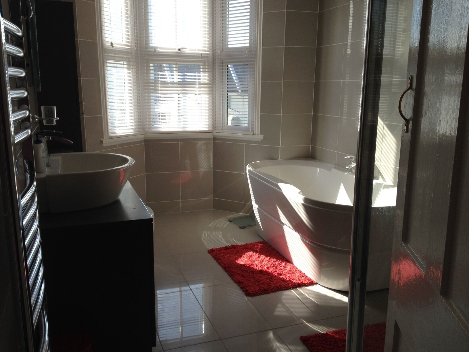 Large Central  Delightful Townhouse with Garden