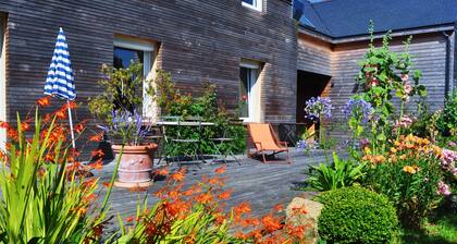 Apartment 1ST Floor, SEA View