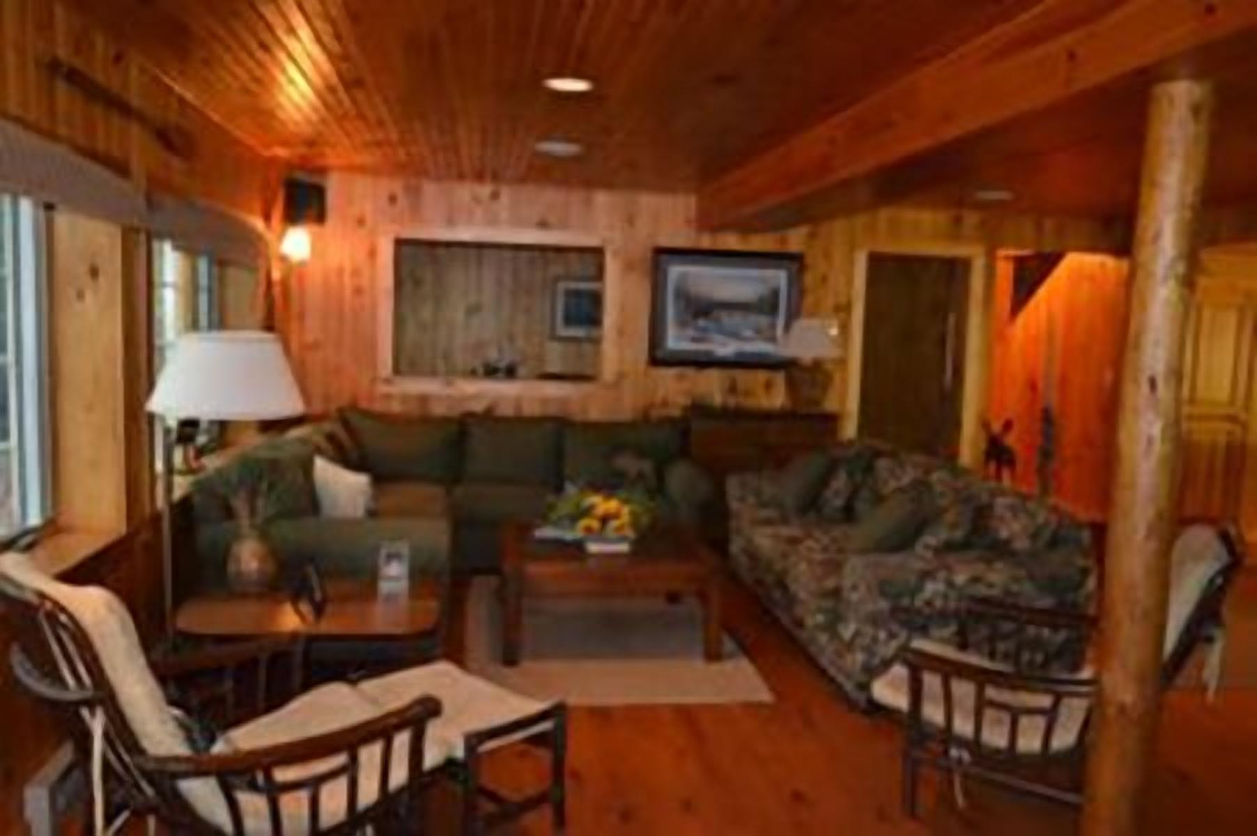 On Moose Pond: Lake/ski house with mountain views!! 